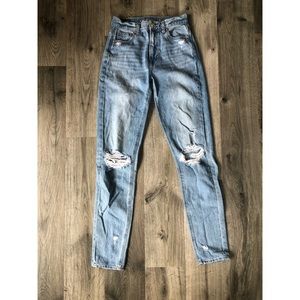 American eagle mom jeans